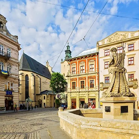 Apartment On Lychakivska Lviv Exterior photo
